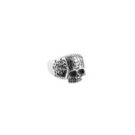 Anello con teschio Anello con teschio