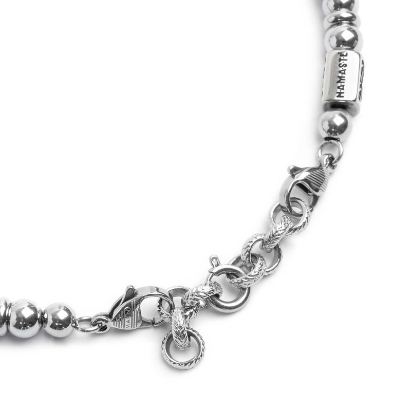 S.STEEL BR HEMATITE 6MM S.Steel bracelet with polished hematite spheres 6 mm diameter, alternated with polished s.steel beads 2* S.STEEL BR HEMATITE 6MM S.Steel bracelet with polished hematite spheres 6 mm diameter, alternated with polished s.steel beads 2*