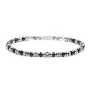 Bracciale con rondelle in pietra ed elementi in ematite