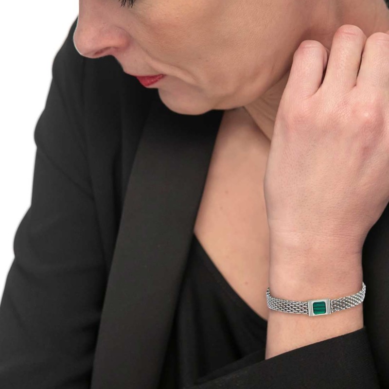 Bracciale elementi in pietra e bracciale con pietra centrale Bracciale elementi in pietra e bracciale con pietra centrale