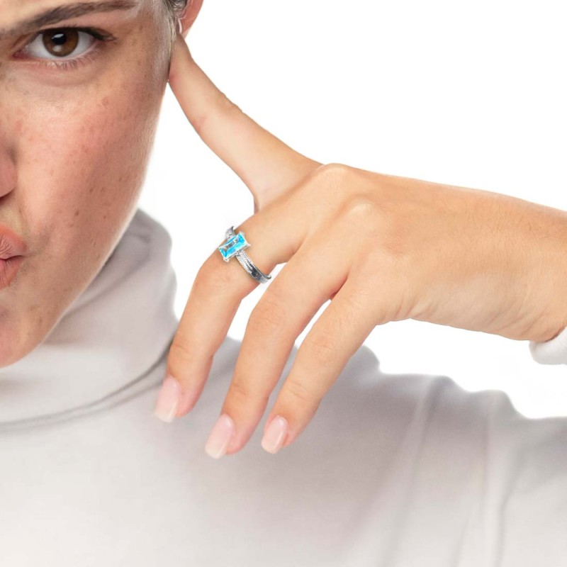 AN A FASCETTA CON CUBIC ZIRCONIA BAGUETTE