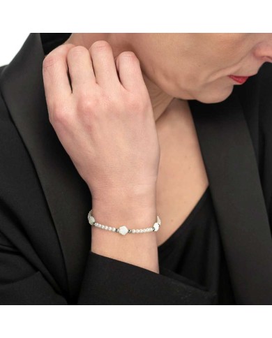 Bracciale perle con rosa in madreperla Bracciale perle con rosa in madreperla