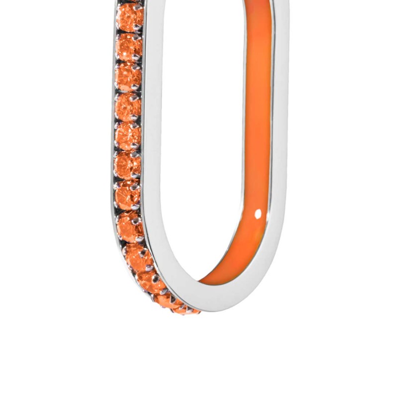 Orecchino ovale con zirconi e smalto Orecchino ovale con zirconi e smalto