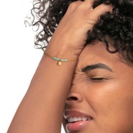 Bracciale conchiglia pendente con perla e perline a tubo turchesi Bracciale conchiglia pendente con perla e perline a tubo turchesi