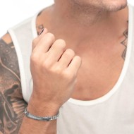 Bracciale catena cuban e catena snake piatta centrale con trama puntinata Bracciale catena cuban e catena snake piatta centrale con trama puntinata