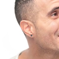 S.S. SINGLE EARRING SQUARED WITH CZ STONE 7X7MM S.steel single earring with squared element with on the edge dots texture by cas