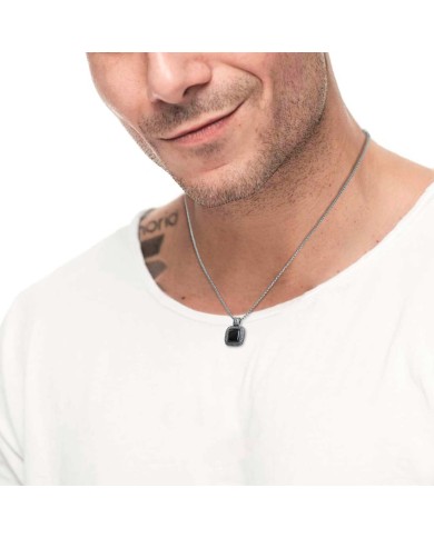 Collana con onice nera quadrata