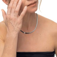 Collana catena fish bone con dischetti di onice nera e pietra lavica