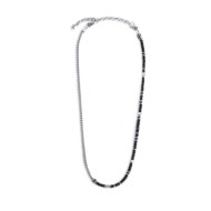 Collana catena fish bone con dischetti di onice nera e pietra lavica