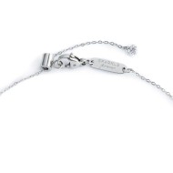S.STEEL NECKLACE WITH WHITE CZ STONE 5,25 MM S.steel necklace with cutting cross chain, 1 mm width, 0,20 mm thickness. On the ce