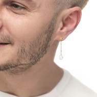 Orecchino pendente con catena e perla irregolare removibile