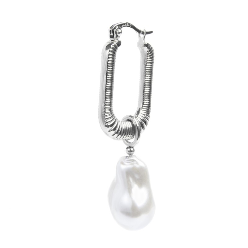 Orecchino a cerchio ovale con perla pendente Orecchino a cerchio ovale con perla pendente