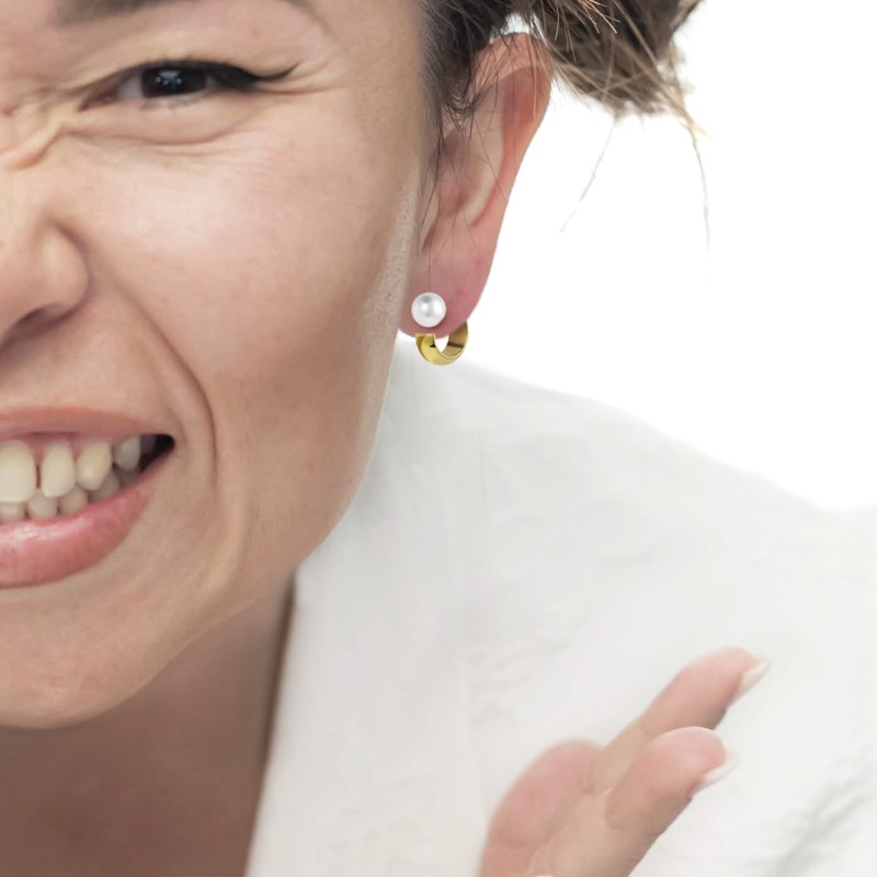 Orecchino a lobo a cerchietto 1,8cm con chiusura perla