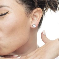 Orecchino a lobo bottone 1,2cm