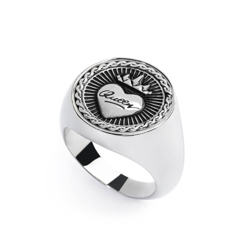 S.STEEL ROUND PLATE QUEEN Polished s.steel round plate by casting 16,10 mm diameter, 1 mm thickness. On the front side heart in S.STEEL ROUND PLATE QUEEN Polished s.steel round plate by casting 16,10 mm diameter, 1 mm thickness. On the front side heart in