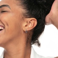 OR MONO ACC CERCHIO DIAMETRO 2 CM CON CZ BIANCHI