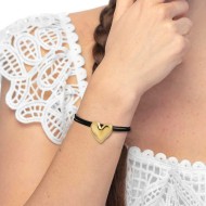 Bracciale triplo filo con cordino cerato con cuore irregolare Bracciale triplo filo con cordino cerato con cuore irregolare