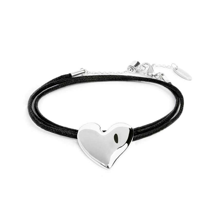 Bracciale triplo filo con cordino cerato con cuore irregolare