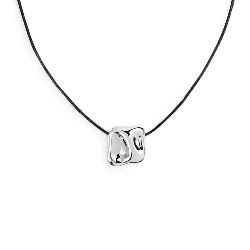 COLLANA CON CORDINO NERO CON PEND A QUAD. IRR. ACCIAIO COLLANA CON CORDINO NERO CON PEND A QUAD. IRR. ACCIAIO