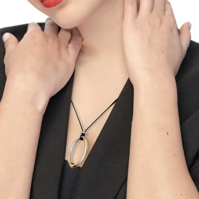 Collana cordino con pendente centrale bicolore ad anello ovale