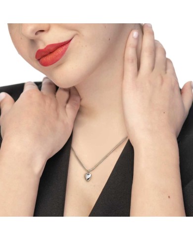 Collana con cuore centrale con zircone