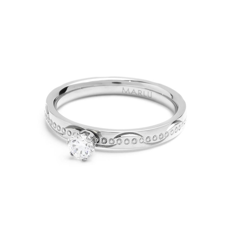 Anello texture cerchi con zircone centrale Anello texture cerchi con zircone centrale
