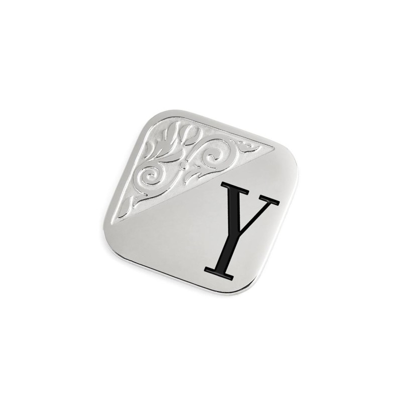 Piastrina quadrata con lettera changy Piastrina quadrata con lettera changy