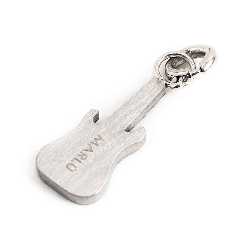 S.S. MATT CHARM GUITAR WITH BLACK ENAMEL S.steel matt charm guitar shape, with black enamel, 14.45 mm with thickness 1.50 mm. Ma S.S. MATT CHARM GUITAR WITH BLACK ENAMEL S.steel matt charm guitar shape, with black enamel, 14.45 mm with thickness 1.50 mm. Ma