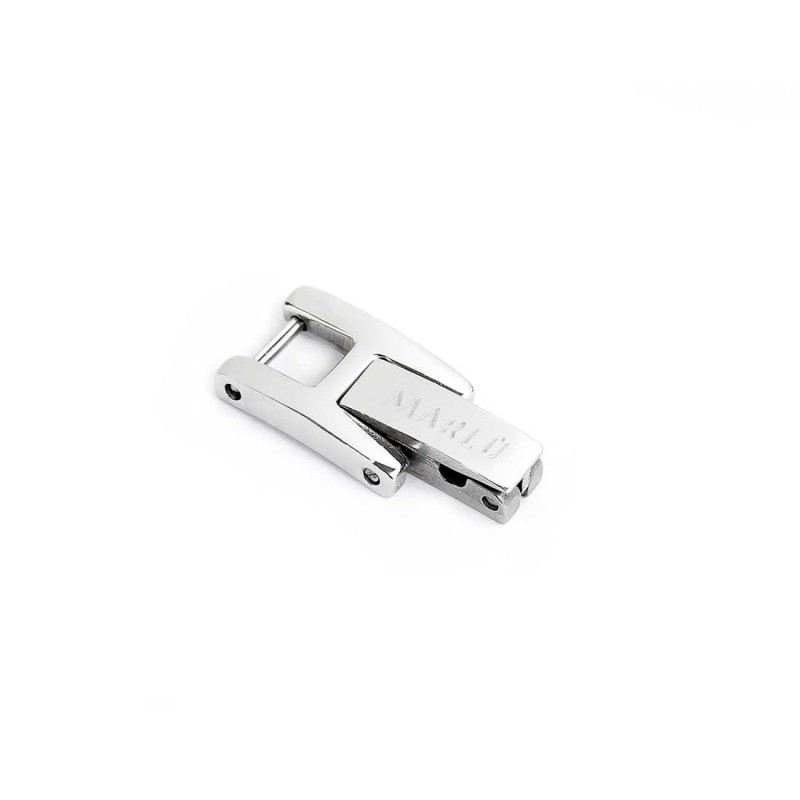 S.STEEL SNAP LOCK 17,15MM S.steel snap lock, size 17,15*7,80 mm, with on the top Marlù logo lasered.Materials: s.steelColle S.STEEL SNAP LOCK 17,15MM S.steel snap lock, size 17,15*7,80 mm, with on the top Marlù logo lasered.Materials: s.steelColle