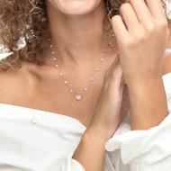 Collana cuore con cristalli e perle Collana cuore con cristalli e perle