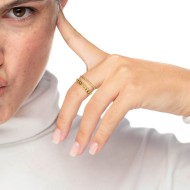 Anello doppia fascia trama puntinata e grumetta Anello doppia fascia trama puntinata e grumetta